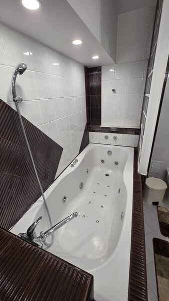 Dorobanti, BRD, centrala termica proprie